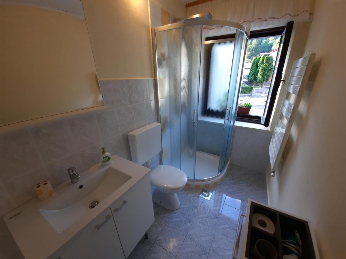 Chalet And Apartment Zonir With Sauna Кобарид Экстерьер фото